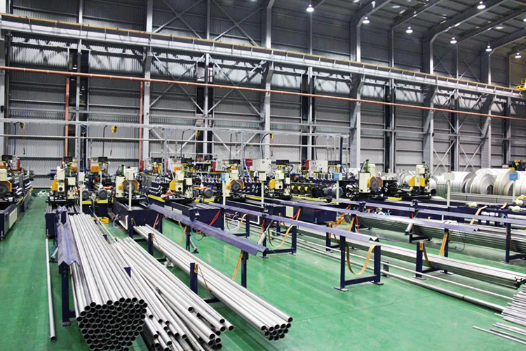 pipe welding mill