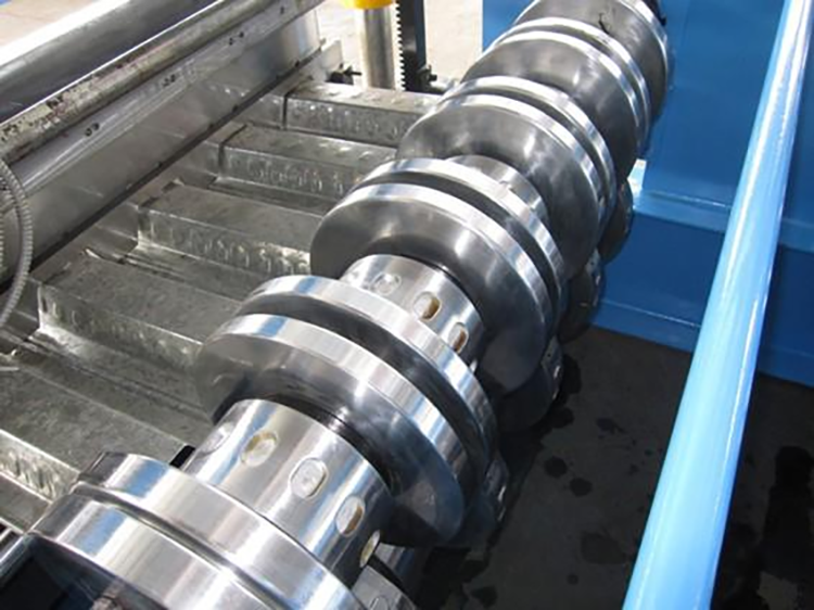 Floor Deck Roll Forming Machine